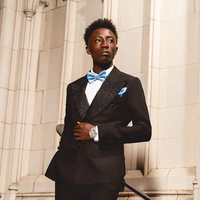 This image has an empty alt attribute; its file name is 0.jpg